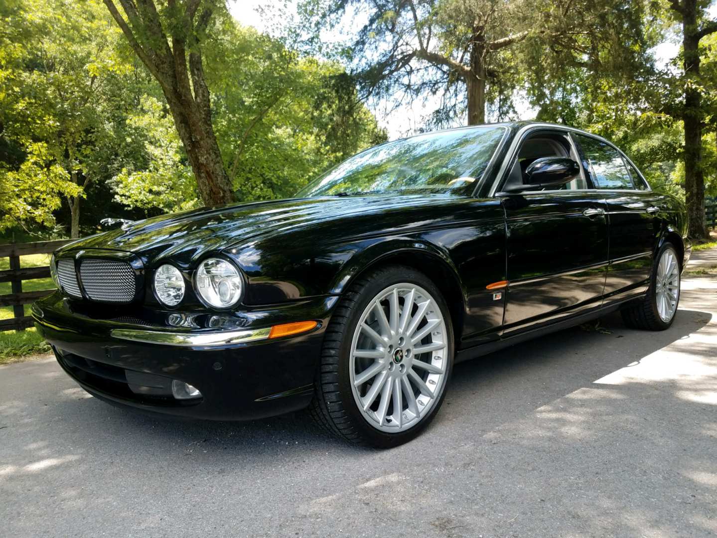 0th Image of a 2005 JAGUAR XJR XJ