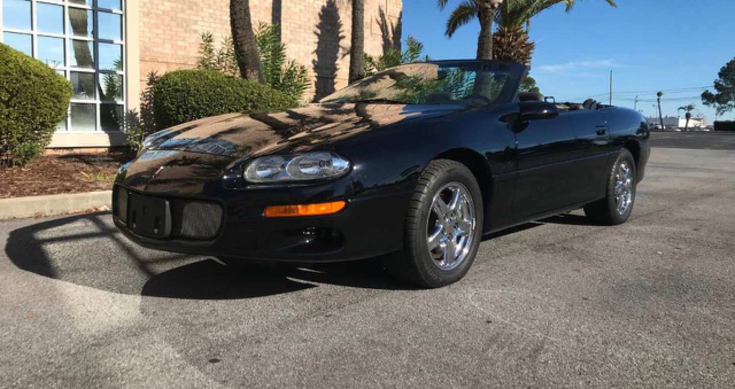 3rd Image of a 1998 CHEVROLET CAMARO Z28