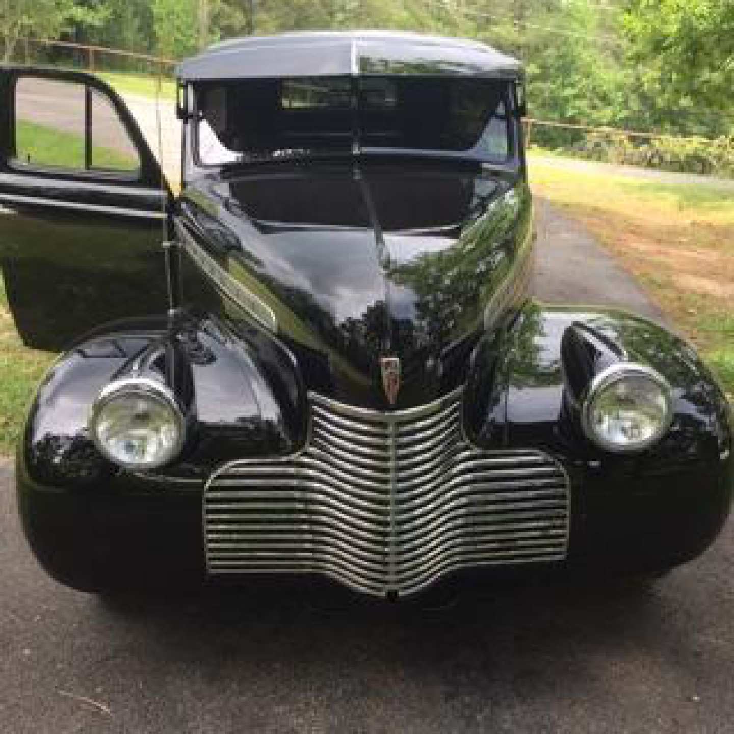 2nd Image of a 1940 CHEVROLET SEDAN