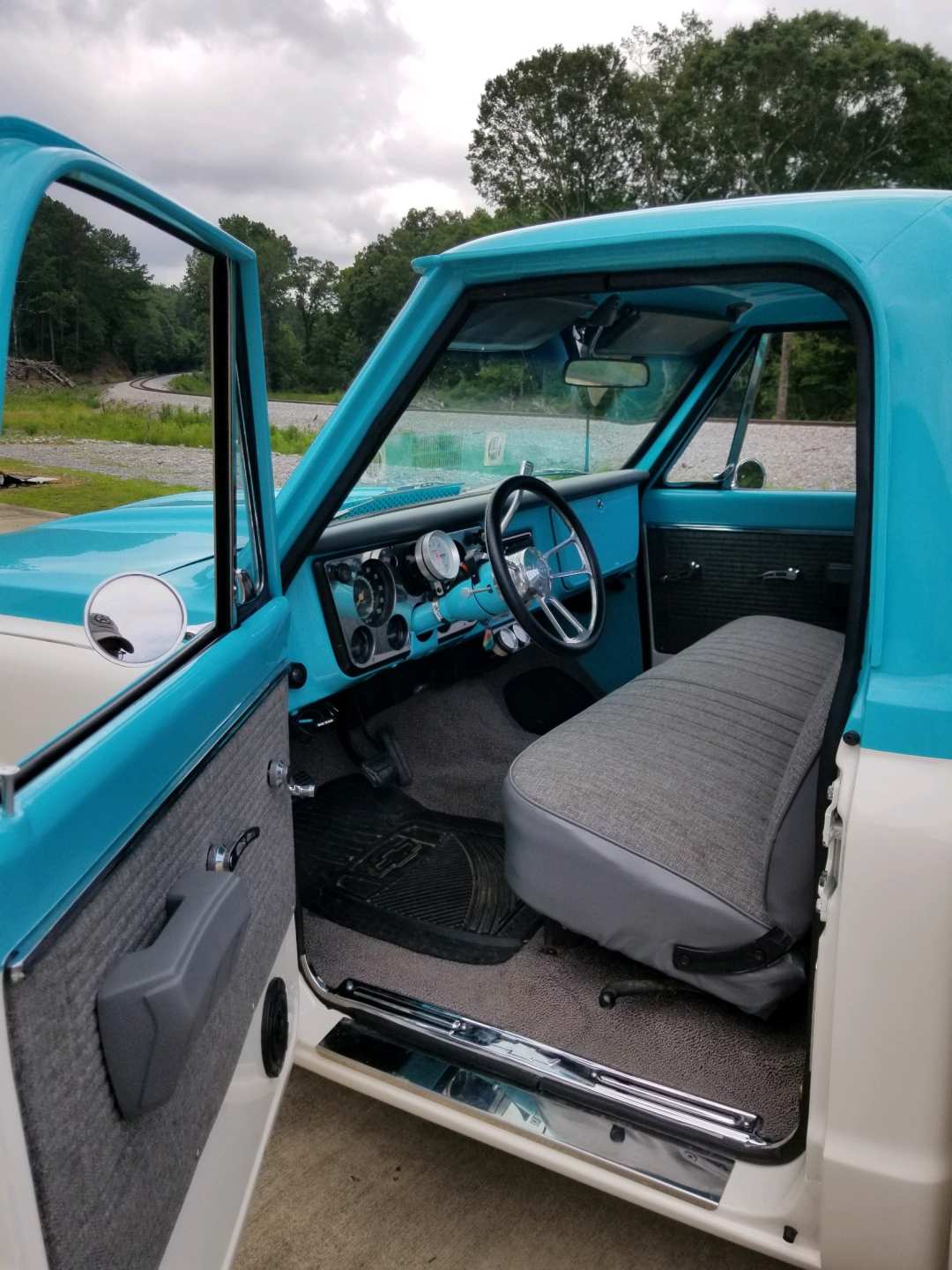 3rd Image of a 1971 CHEVROLET C10