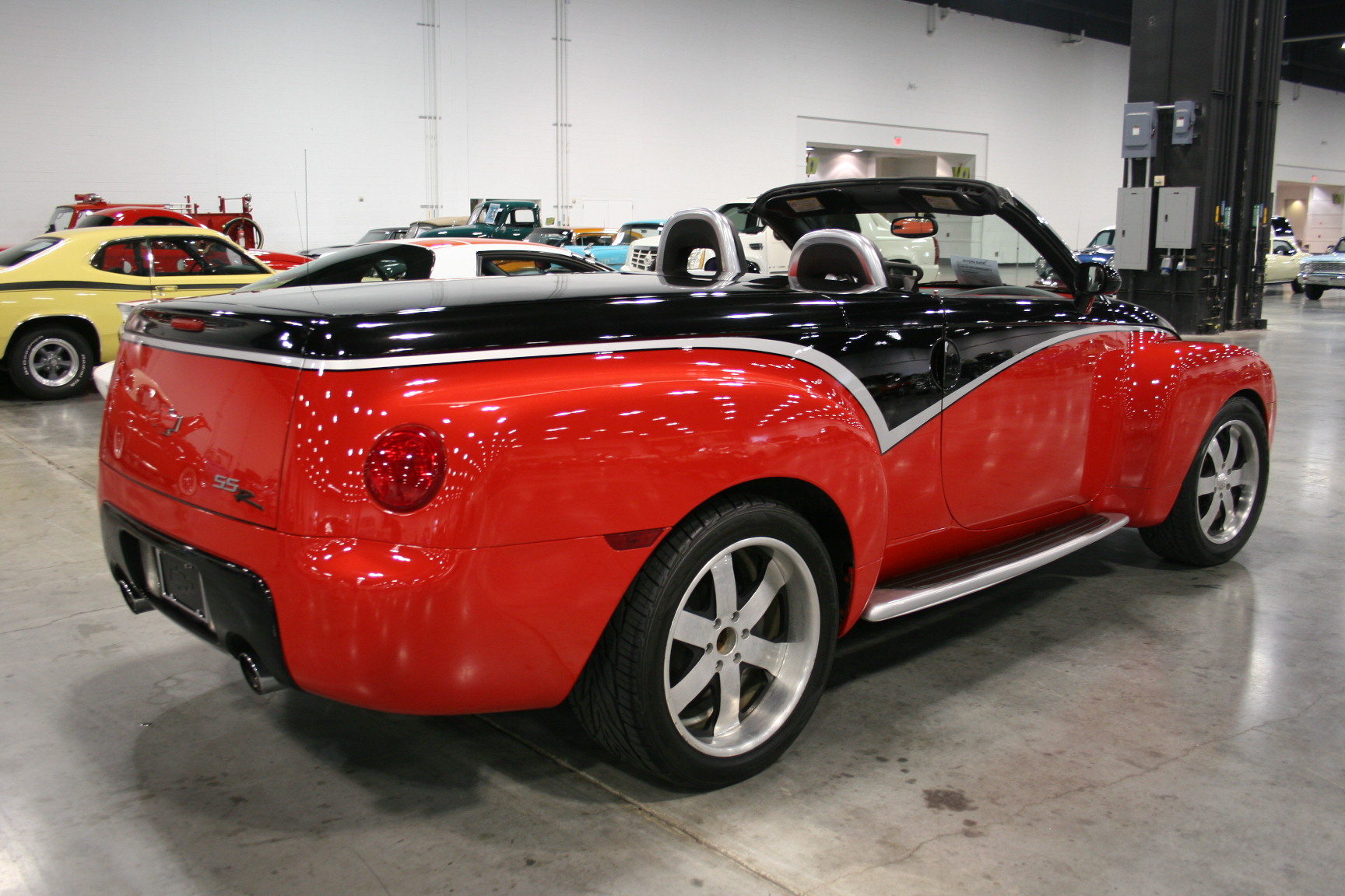 7th Image of a 2003 CHEVROLET SSR LS