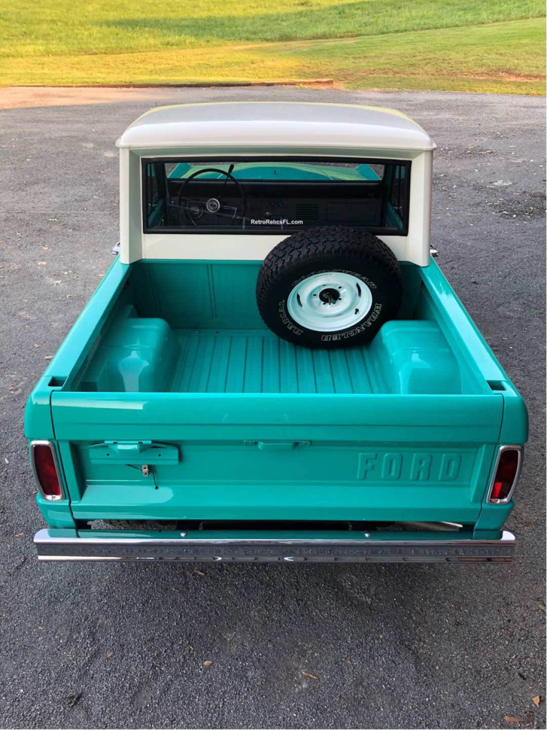 3rd Image of a 1966 FORD BRONCO