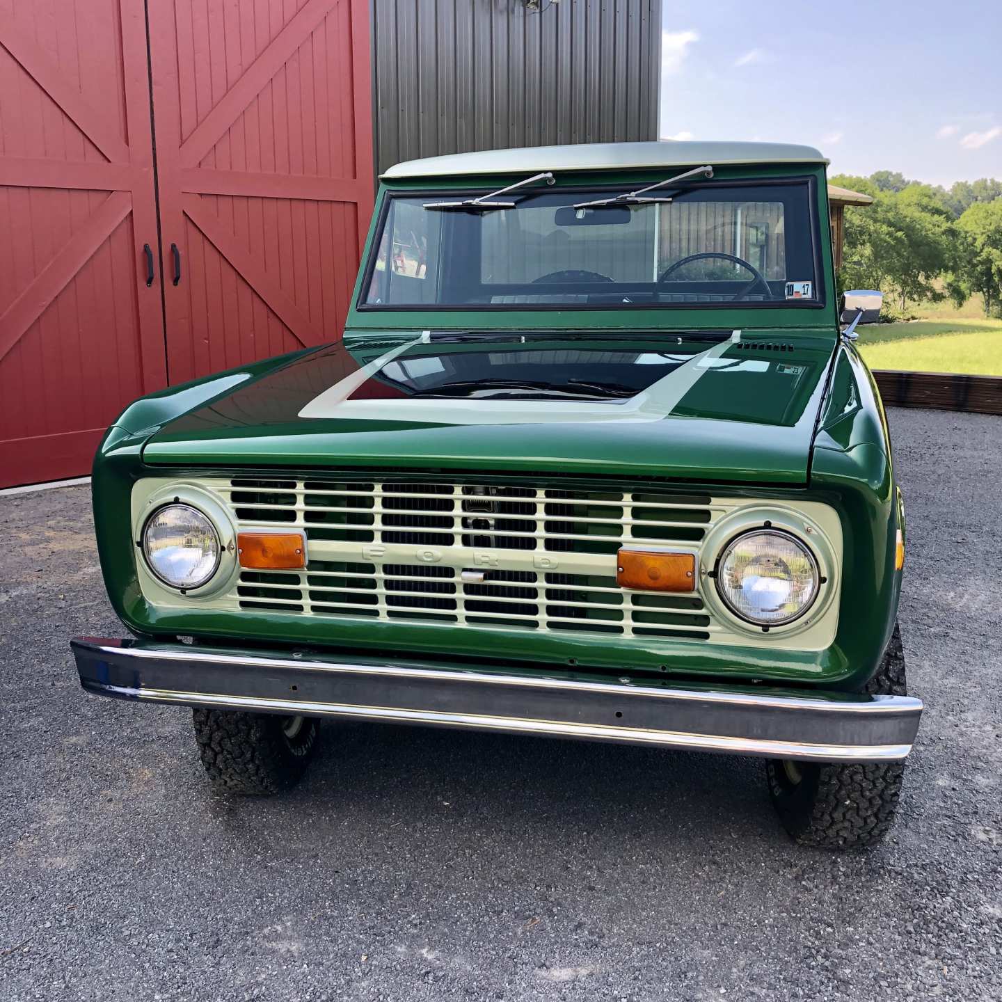 2nd Image of a 1971 FORD BRONCO