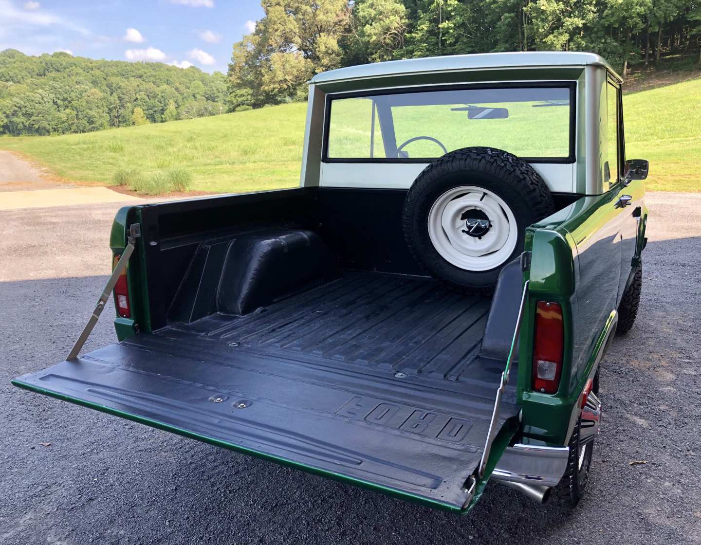 4th Image of a 1971 FORD BRONCO