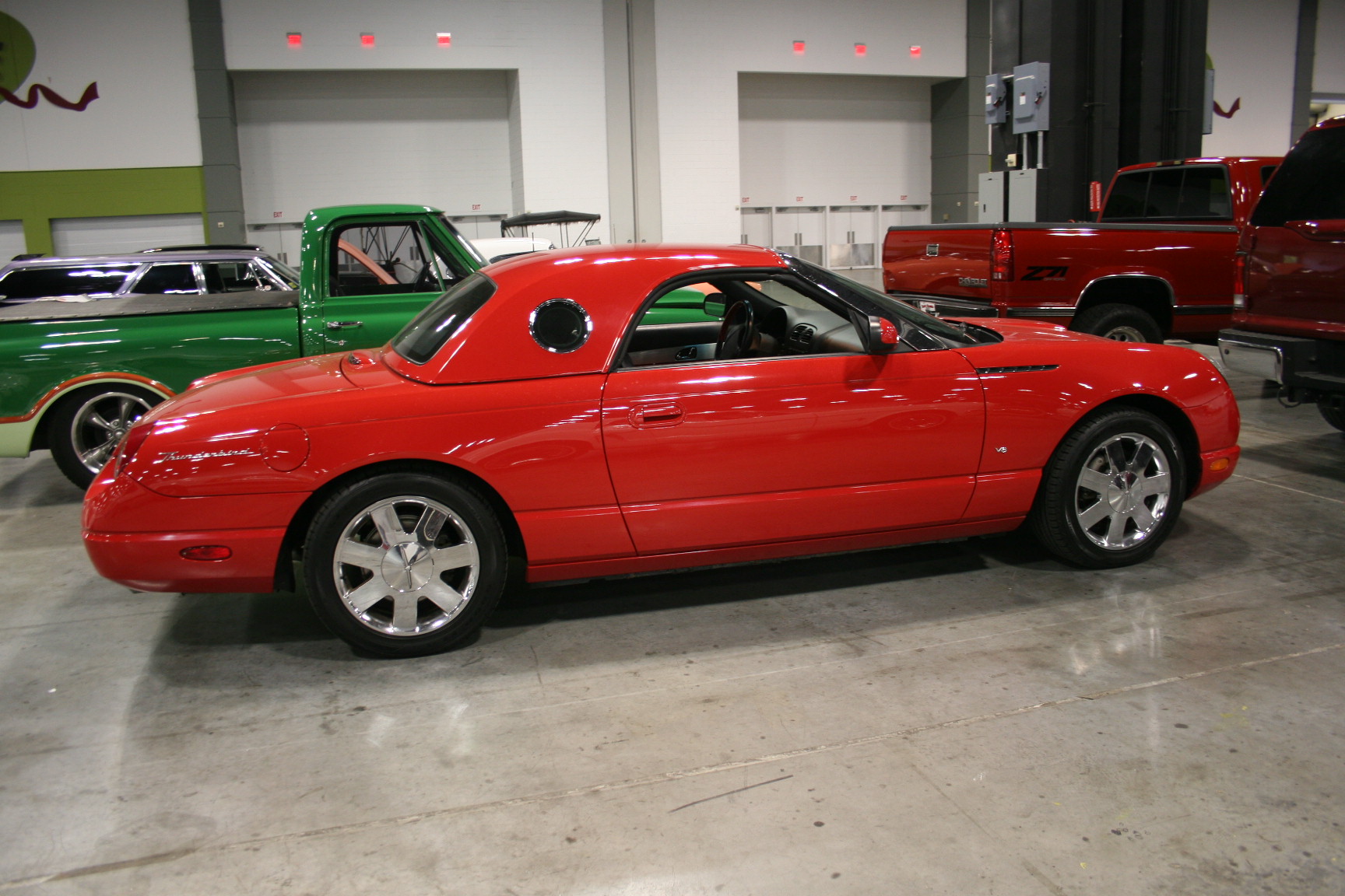 8th Image of a 2003 FORD THUNDERBIRD