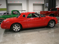 Image 9 of 11 of a 2003 FORD THUNDERBIRD