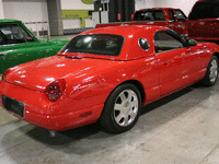 Image 10 of 11 of a 2003 FORD THUNDERBIRD