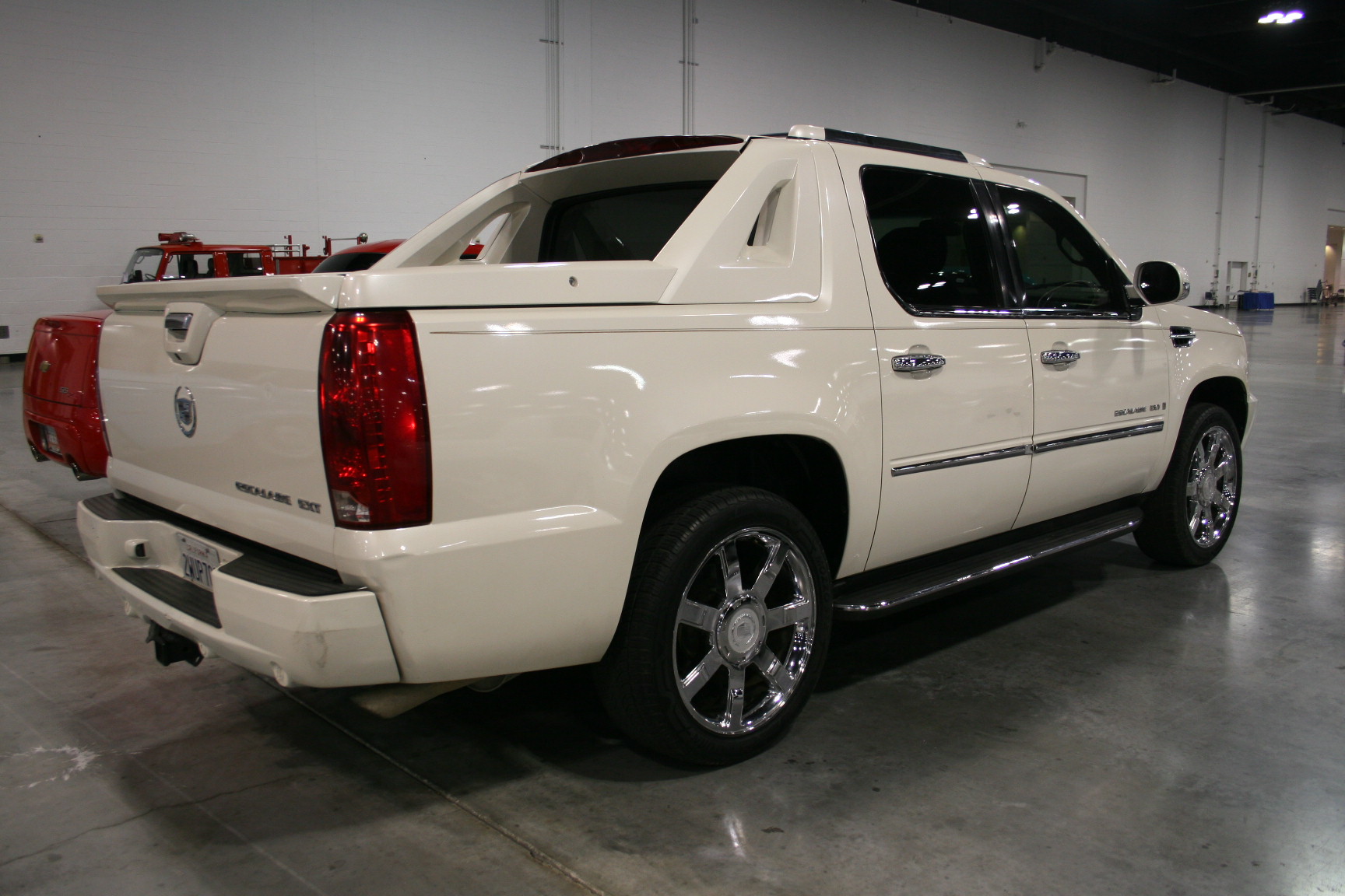 11th Image of a 2008 CADILLAC ESCALADE EXT 1500; LUXURY