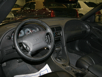 Image 5 of 11 of a 2002 FORD MUSTANG