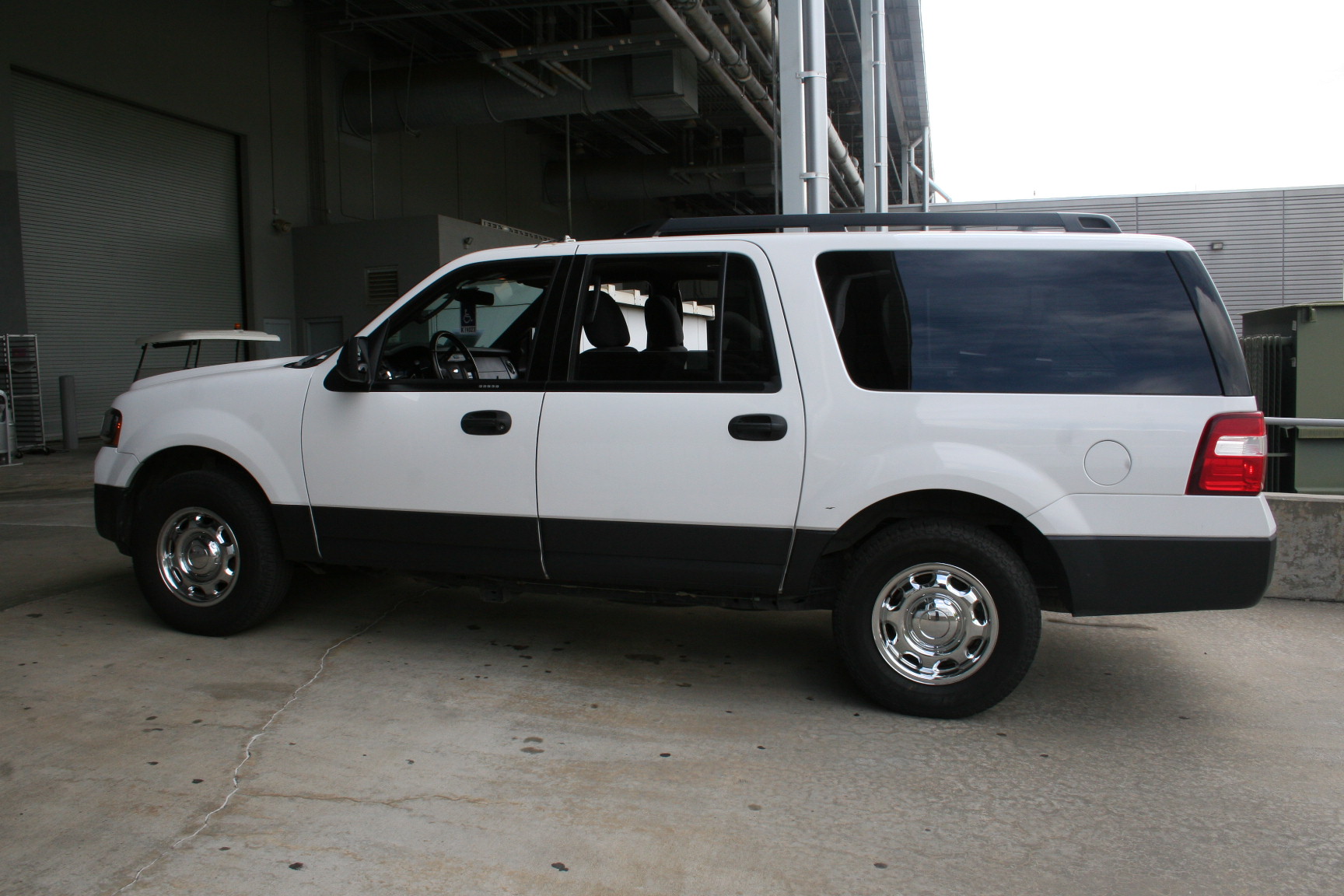 9th Image of a 2015 FORD EXPEDITION EL XLT