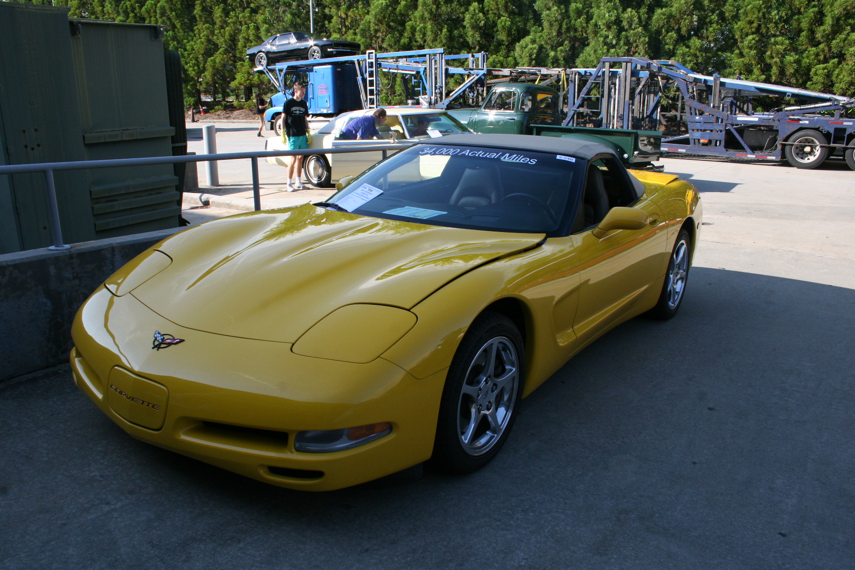 1st Image of a 2001 CHEVROLET CORVETTE