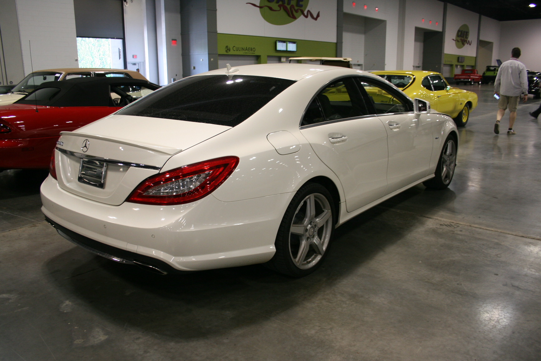 6th Image of a 2012 MERCEDES-BENZ CLS-CLASS CLS550