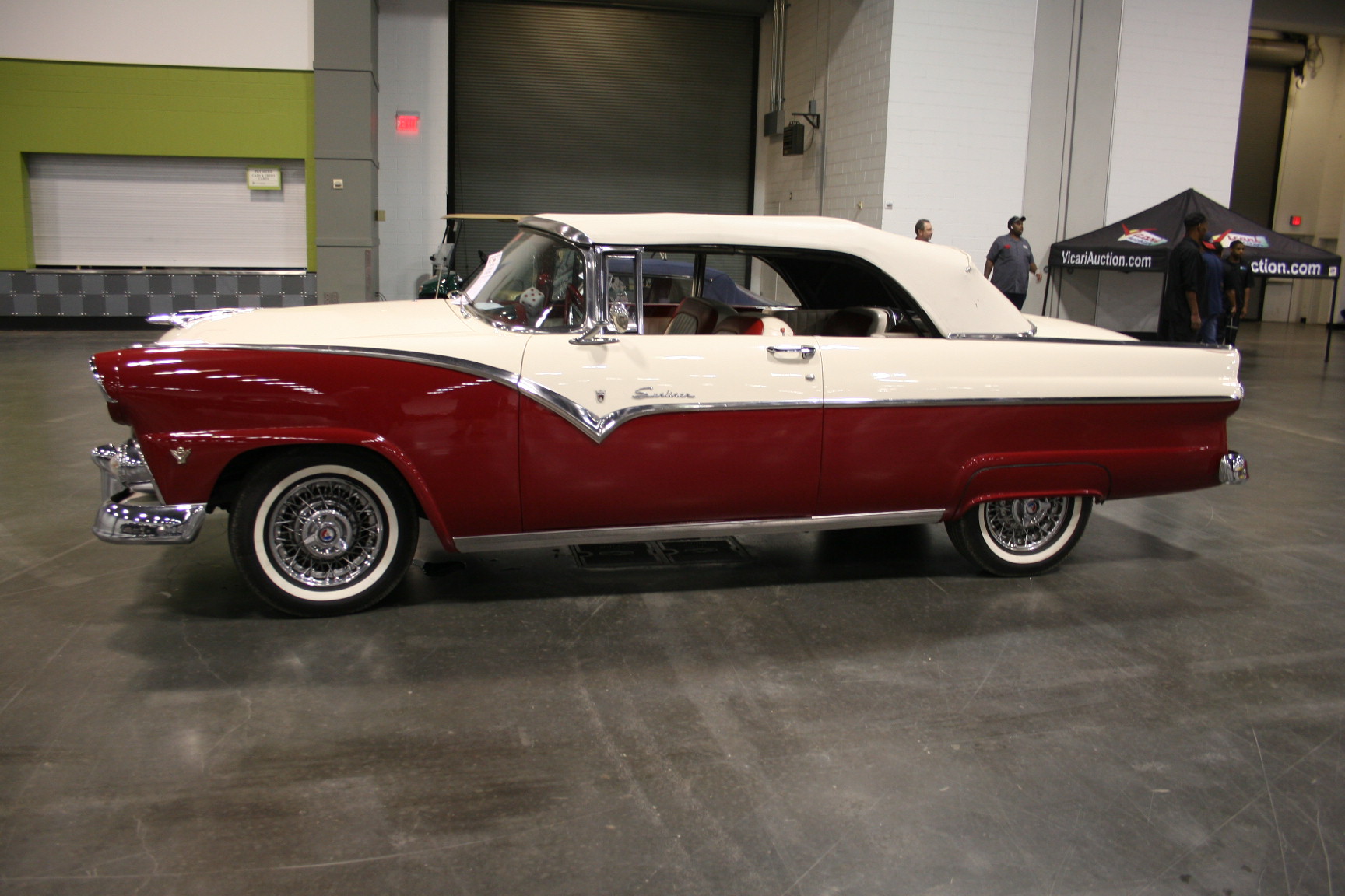 2nd Image of a 1955 FORD SKYLINER