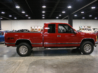 Image 9 of 11 of a 1998 CHEVROLET K1500
