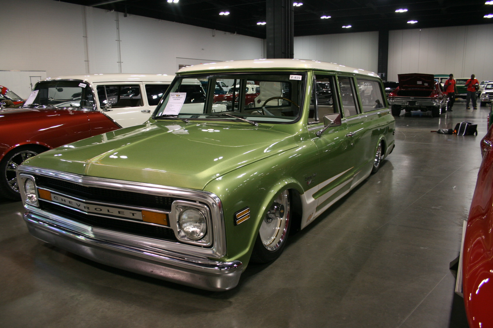 1st Image of a 1970 CHEVROLET SUBURBAN