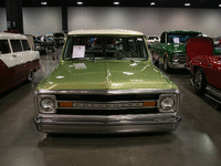 Image 1 of 14 of a 1970 CHEVROLET SUBURBAN