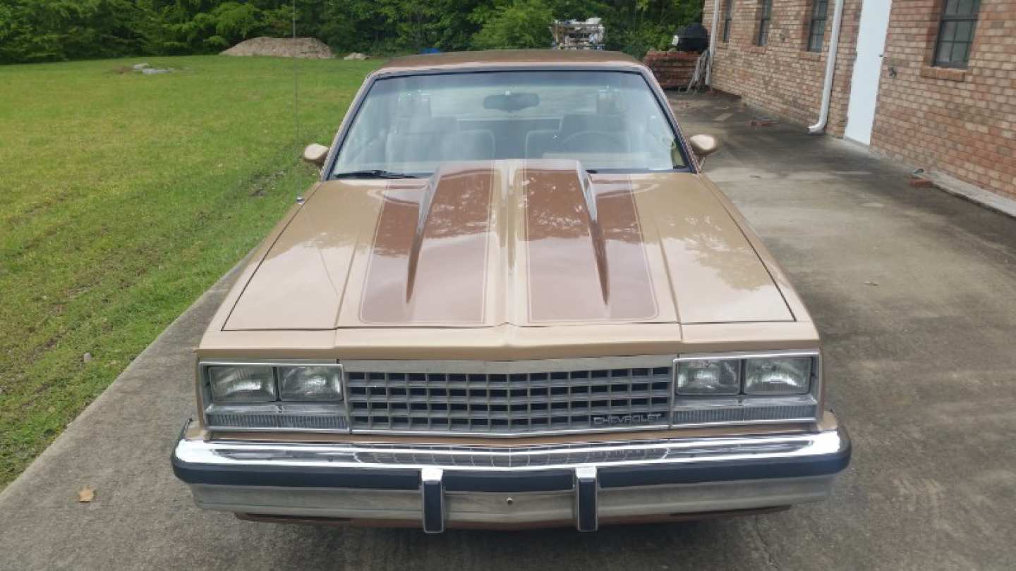 3rd Image of a 1985 CHEVROLET EL CAMINO