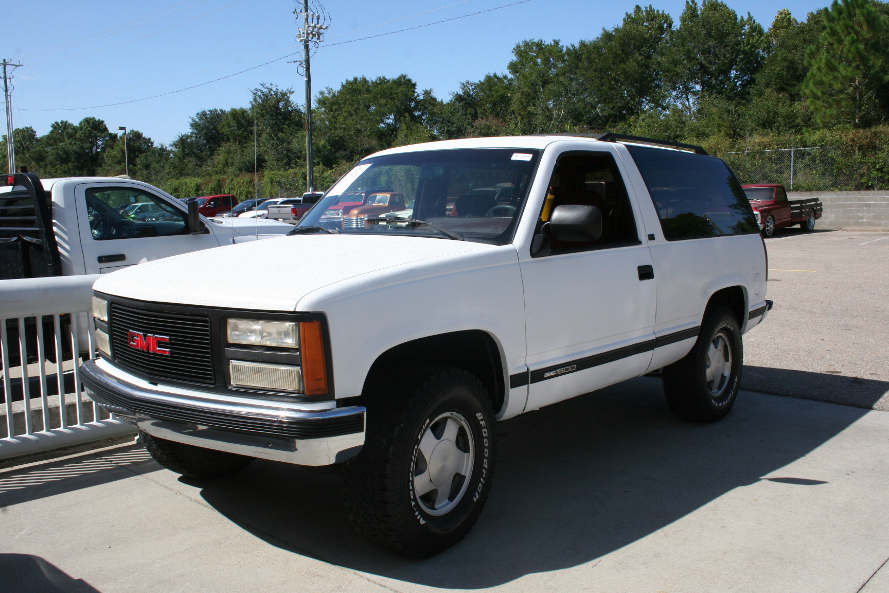 1st Image of a 1993 GMC YUKON