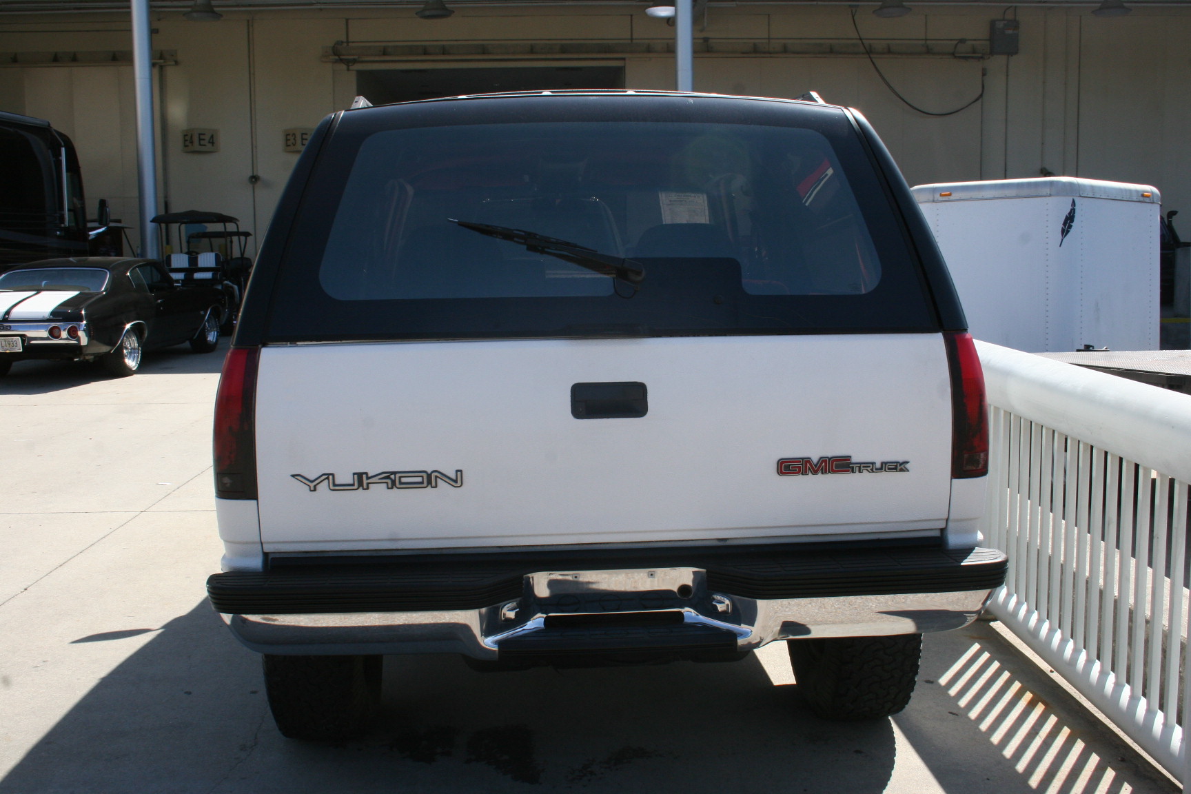 9th Image of a 1993 GMC YUKON