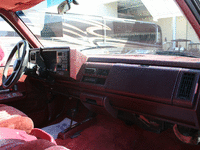 Image 6 of 11 of a 1993 GMC YUKON