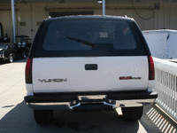 Image 10 of 11 of a 1993 GMC YUKON