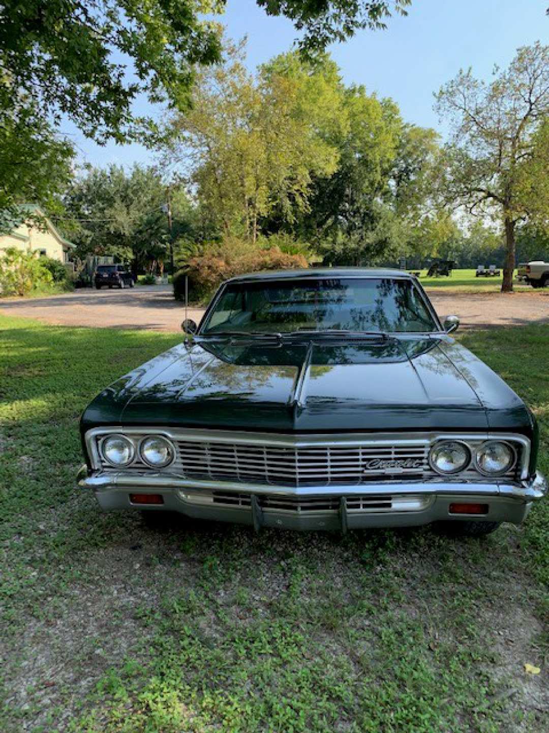 3rd Image of a 1966 CHEVROLET IMPALA