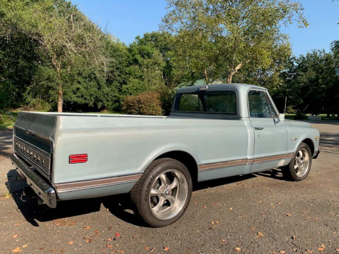 1st Image of a 1972 CHEVROLET C10 CHEYENNE