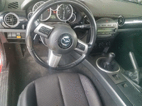 Image 6 of 7 of a 2006 MAZDA MIATA