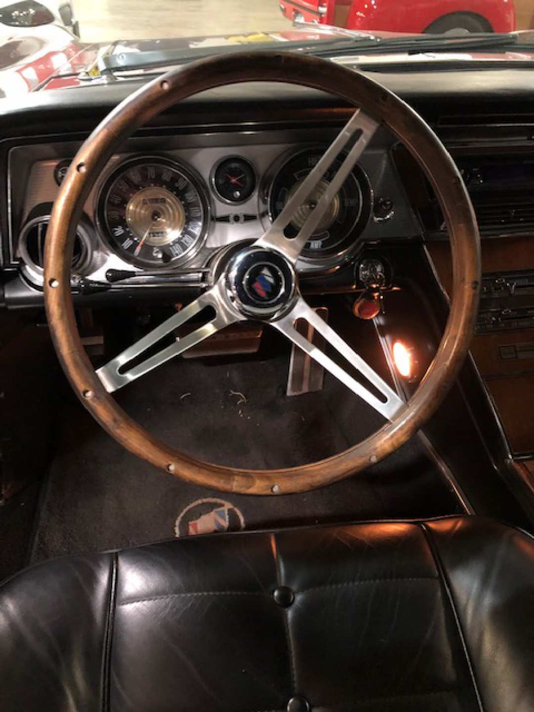 7th Image of a 1963 BUICK RIVIERA