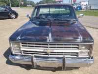 Image 6 of 7 of a 1987 CHEVROLET R10