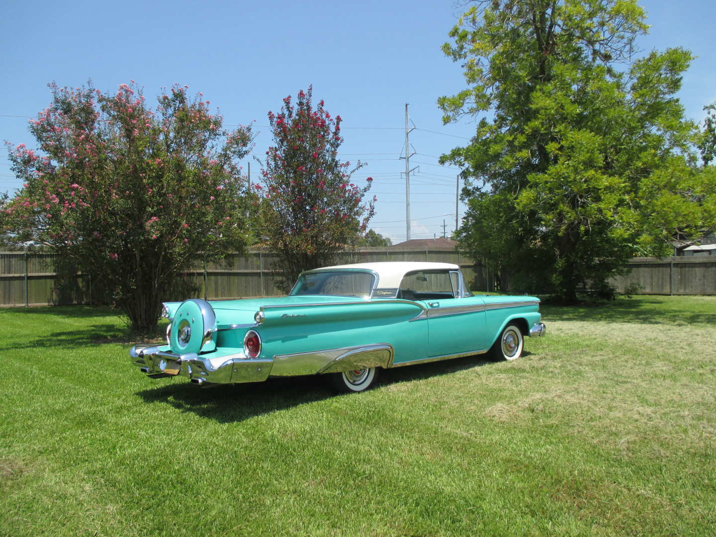 1st Image of a 1959 FORD SKYLINER