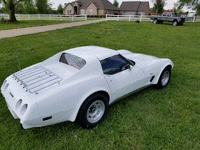 Image 2 of 10 of a 1977 CHEVROLET CORVETTE