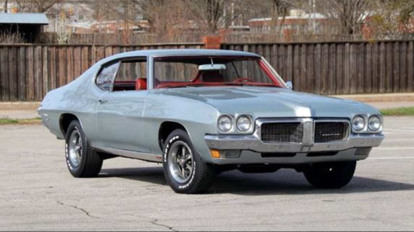 1st Image of a 1970 PONTIAC LEMANS SPORT