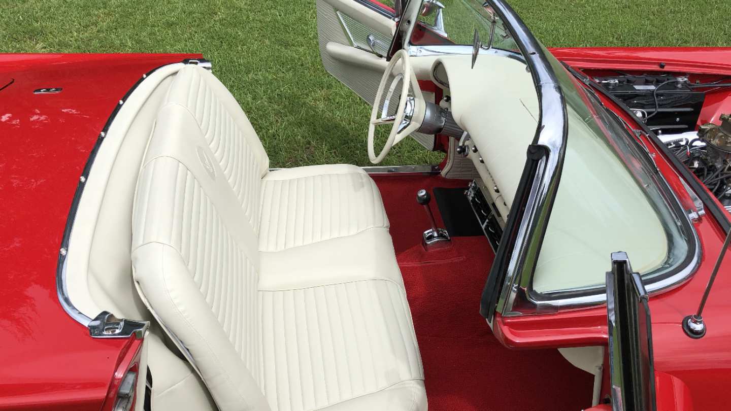 3rd Image of a 1957 FORD THUNDERBIRD