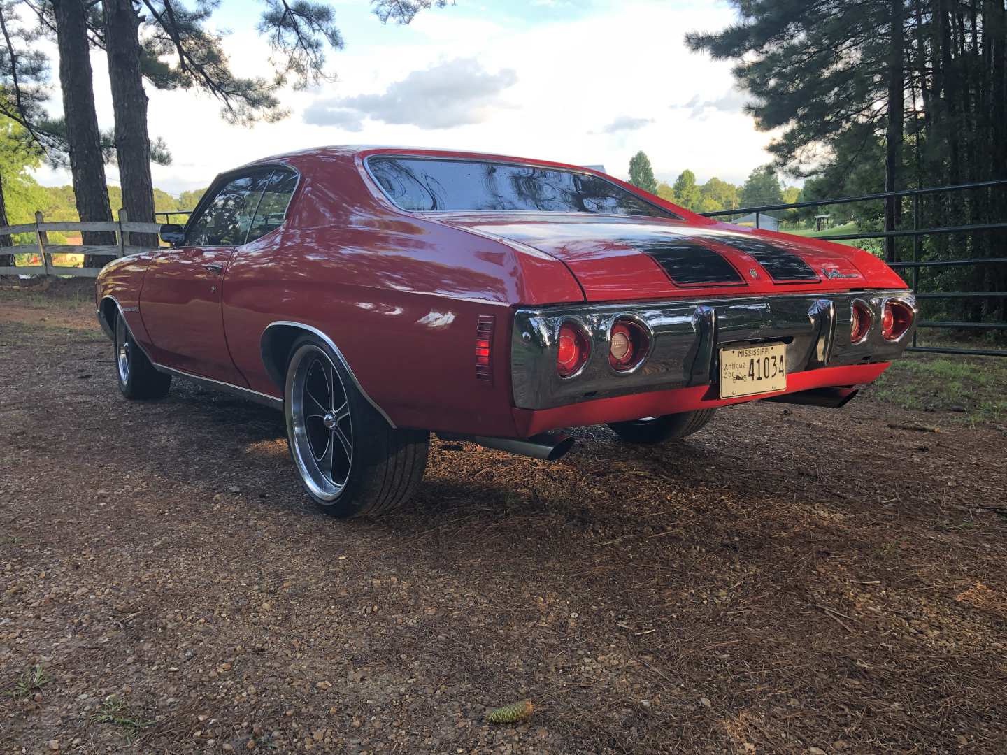 2nd Image of a 1972 CHEVROLET CHEVELLE