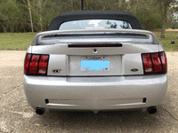 Image 3 of 3 of a 2000 FORD MUSTANG GT