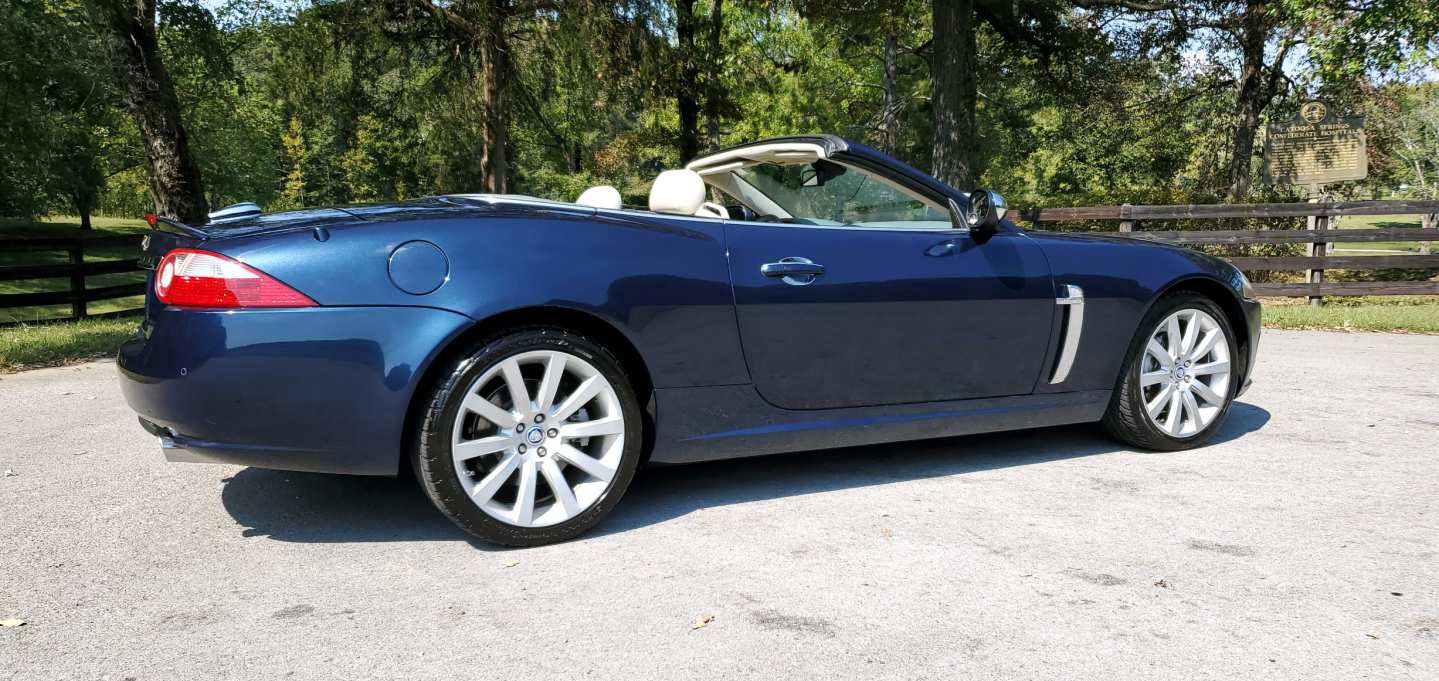 4th Image of a 2007 JAGUAR XK XK