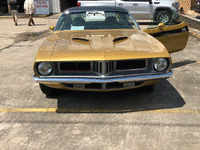 Image 4 of 14 of a 1972 PLYMOUTH BARRACUDA