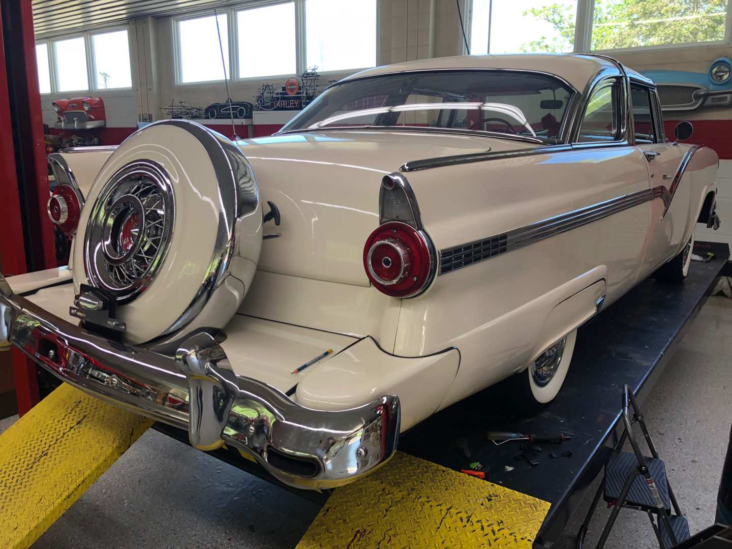 1st Image of a 1956 FORD CROWN VICTORIA