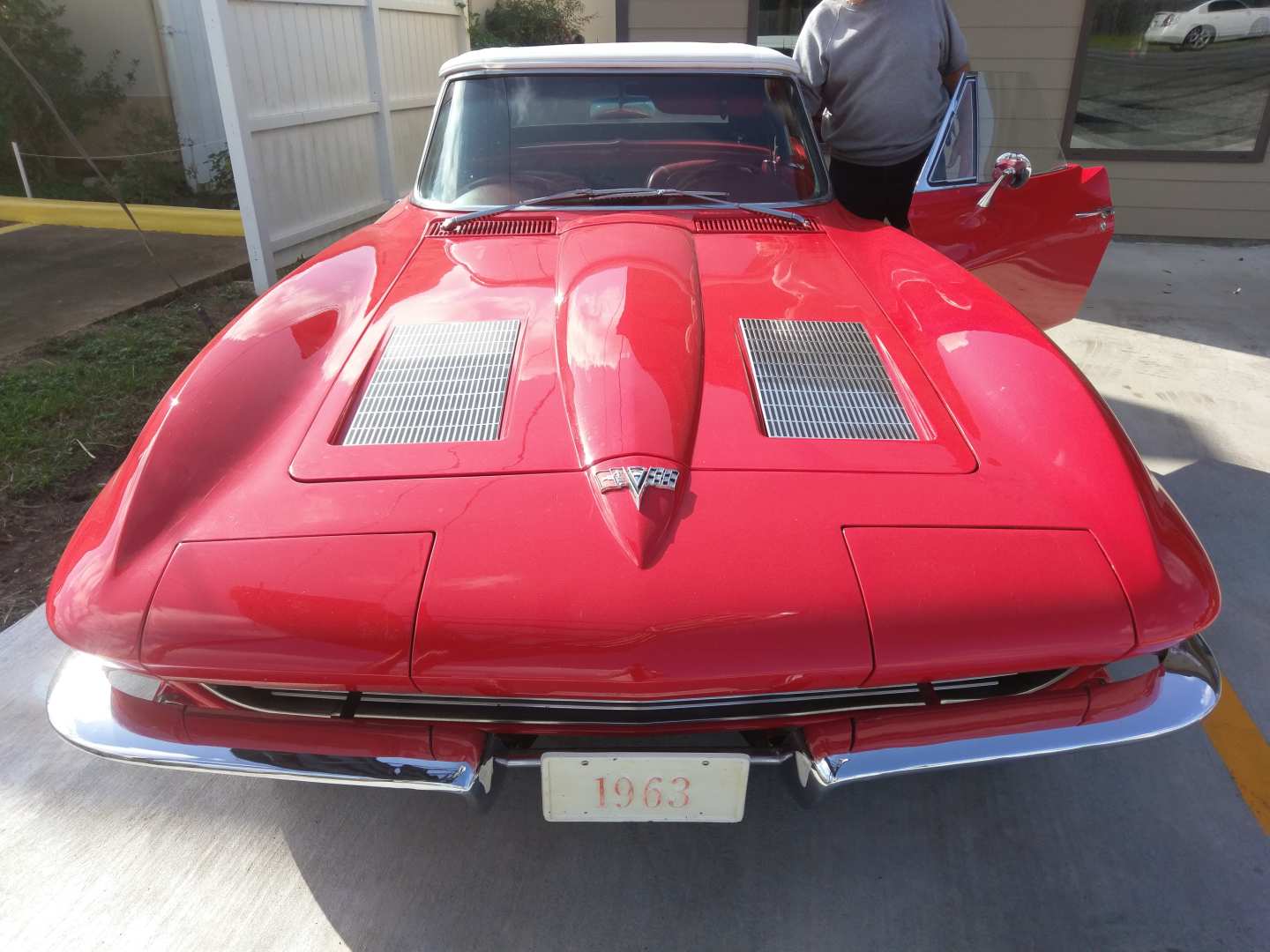 2nd Image of a 1963 CHEVROLET CORVETTE