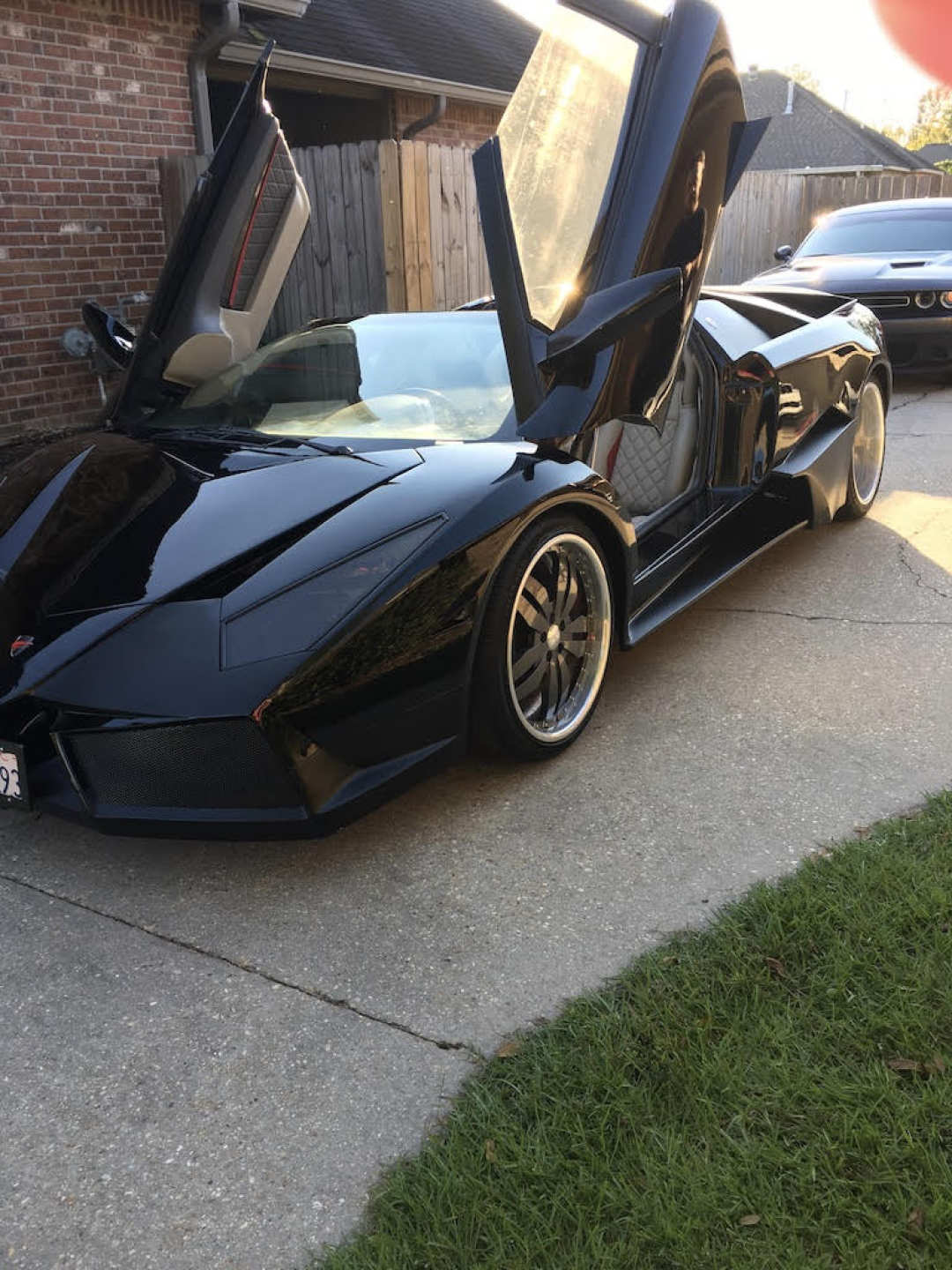 1st Image of a 1988 PONTIAC FIERO