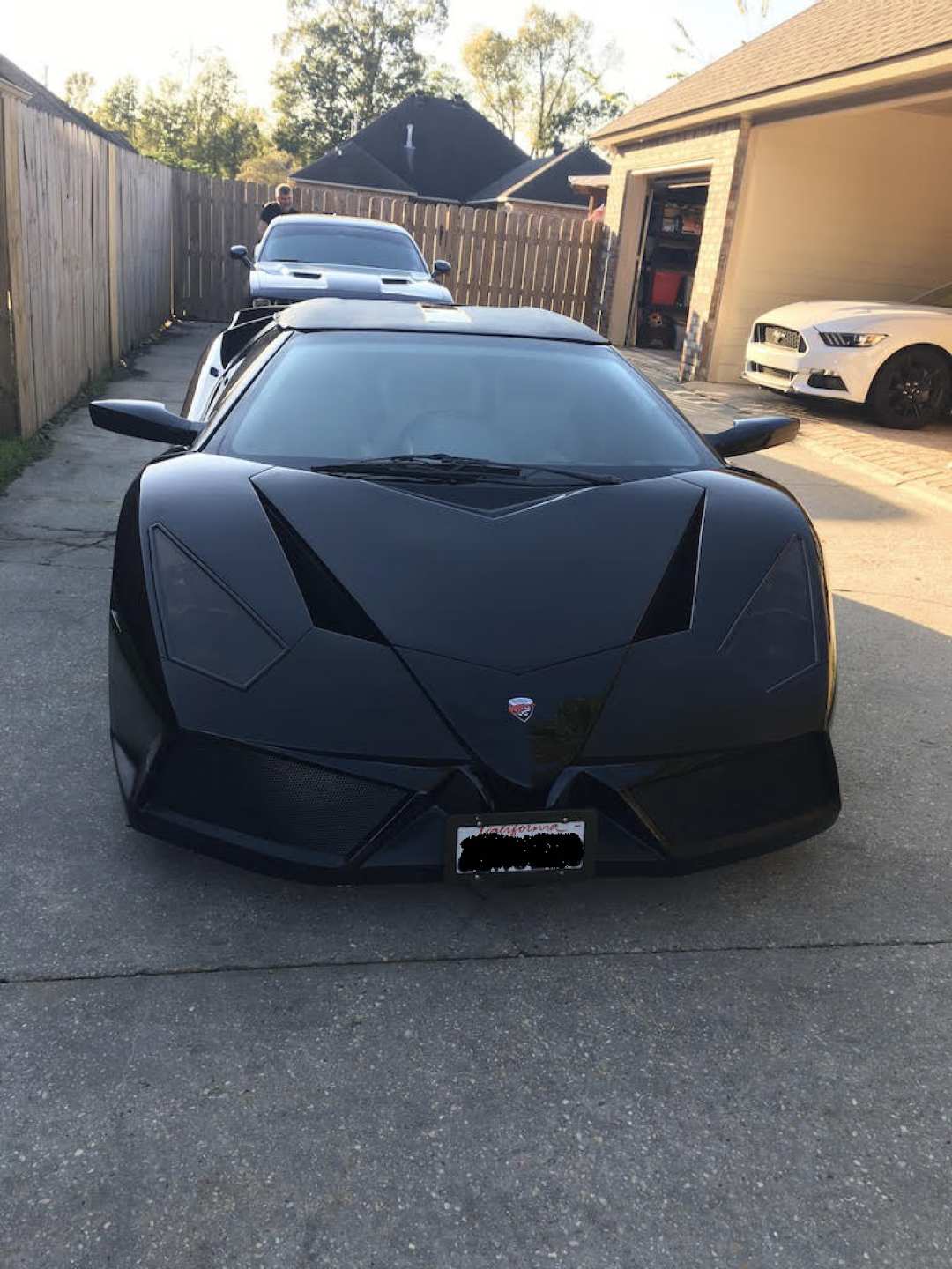 3rd Image of a 1988 PONTIAC FIERO