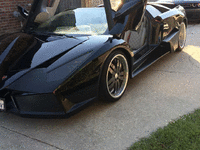 Image 2 of 9 of a 1988 PONTIAC FIERO