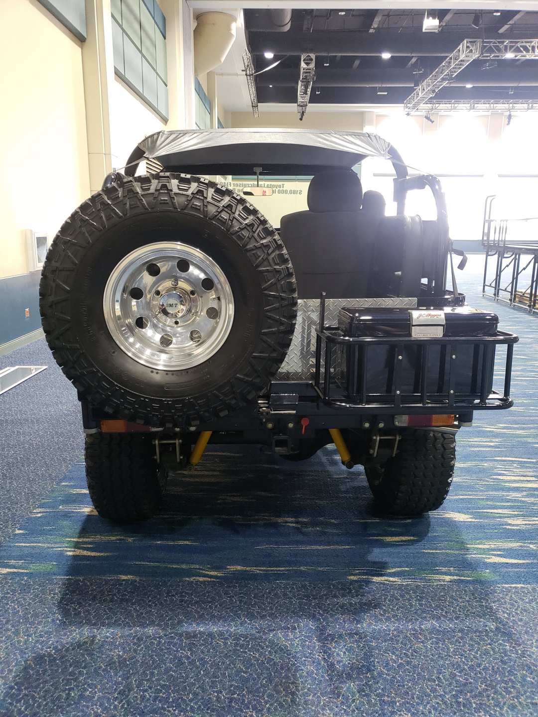 2nd Image of a 1976 TOYOTA LANDCRUISER FJ40