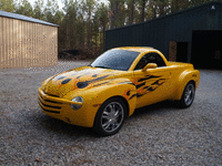 Image 1 of 15 of a 2005 CHEVROLET SSR