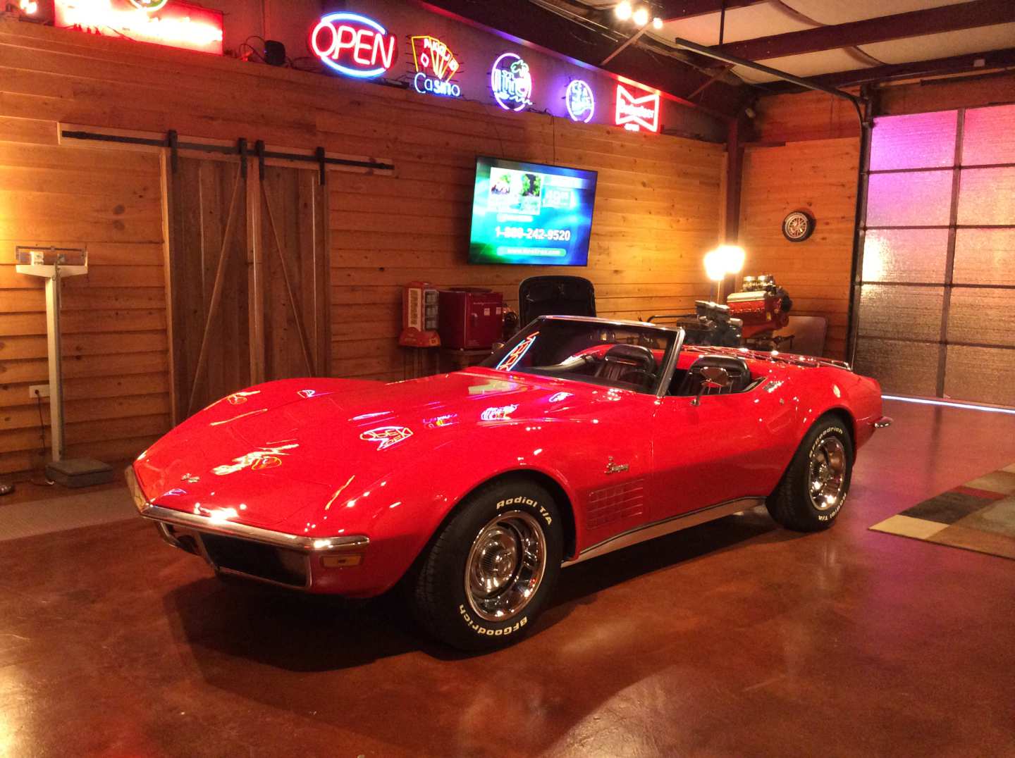 1st Image of a 1971 CHEVROLET CORVETTE