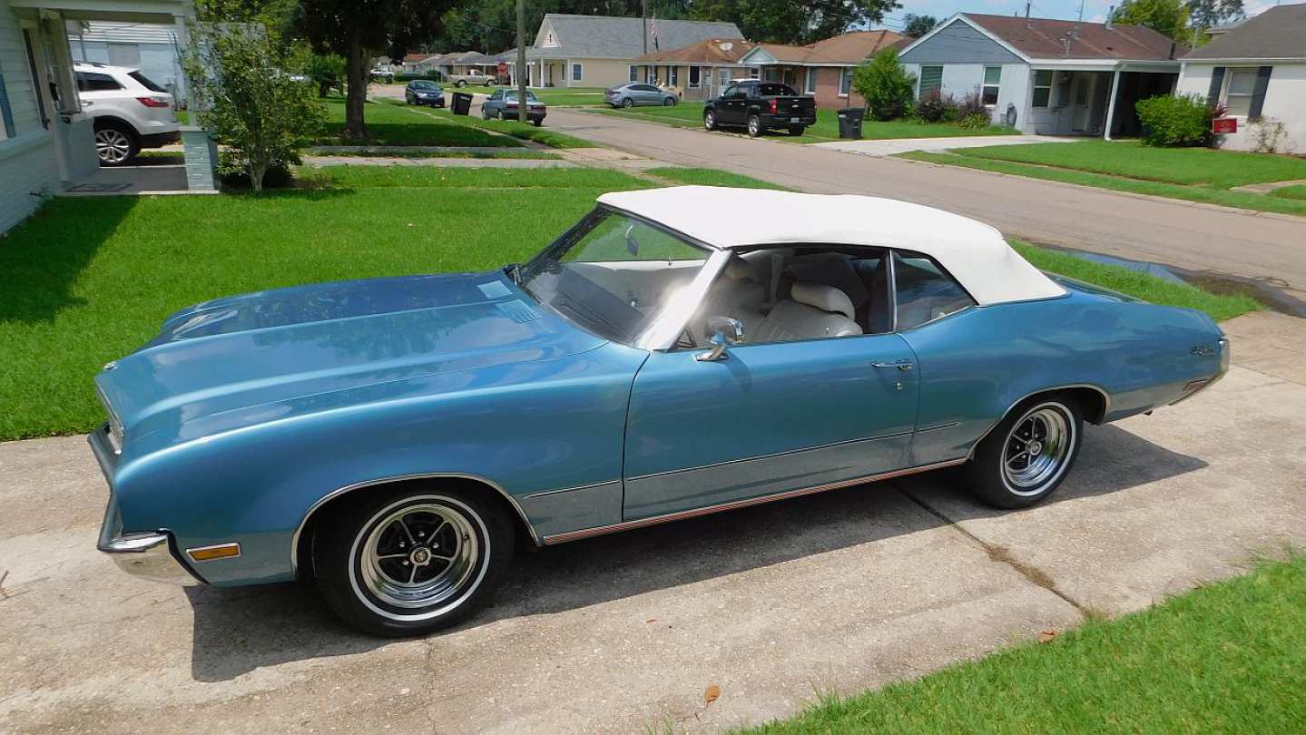 2nd Image of a 1972 BUICK SKYLARK