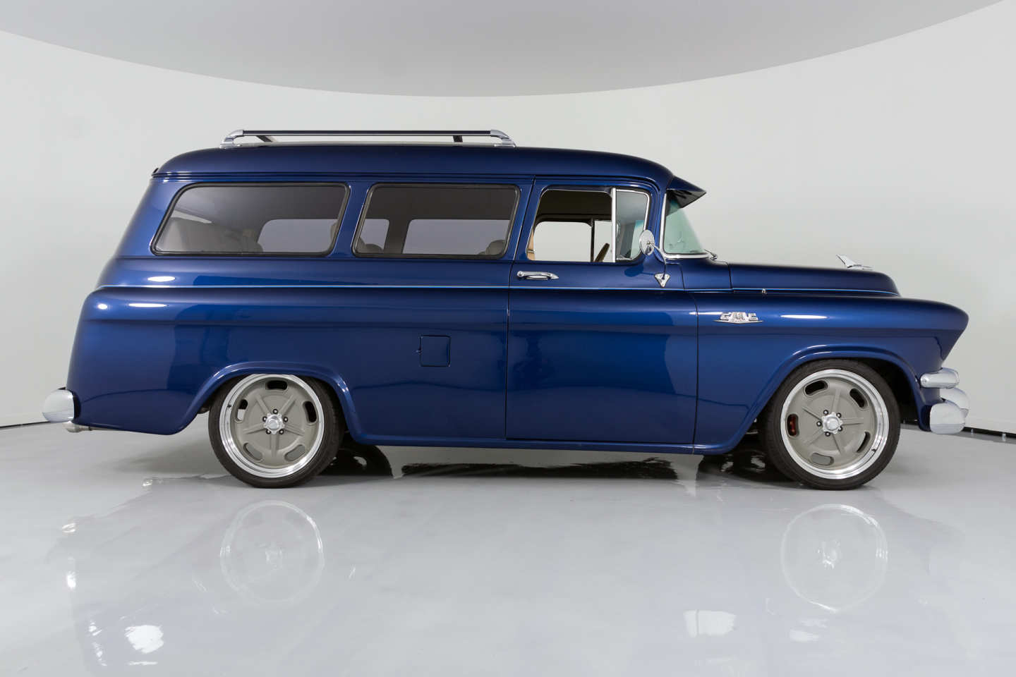 1st Image of a 1955 GMC SUBURBAN