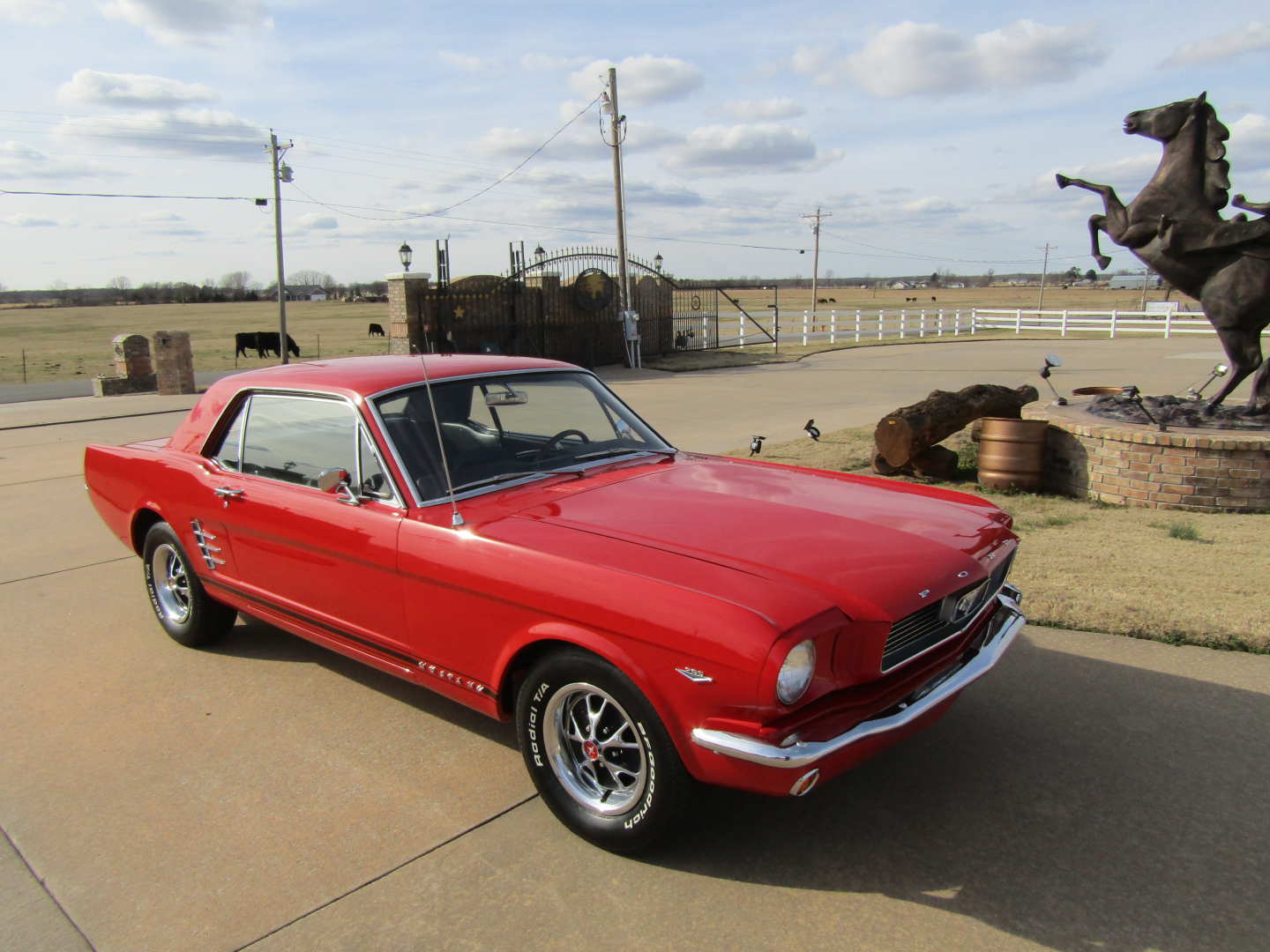 0th Image of a 1966 FORD MUSTANG