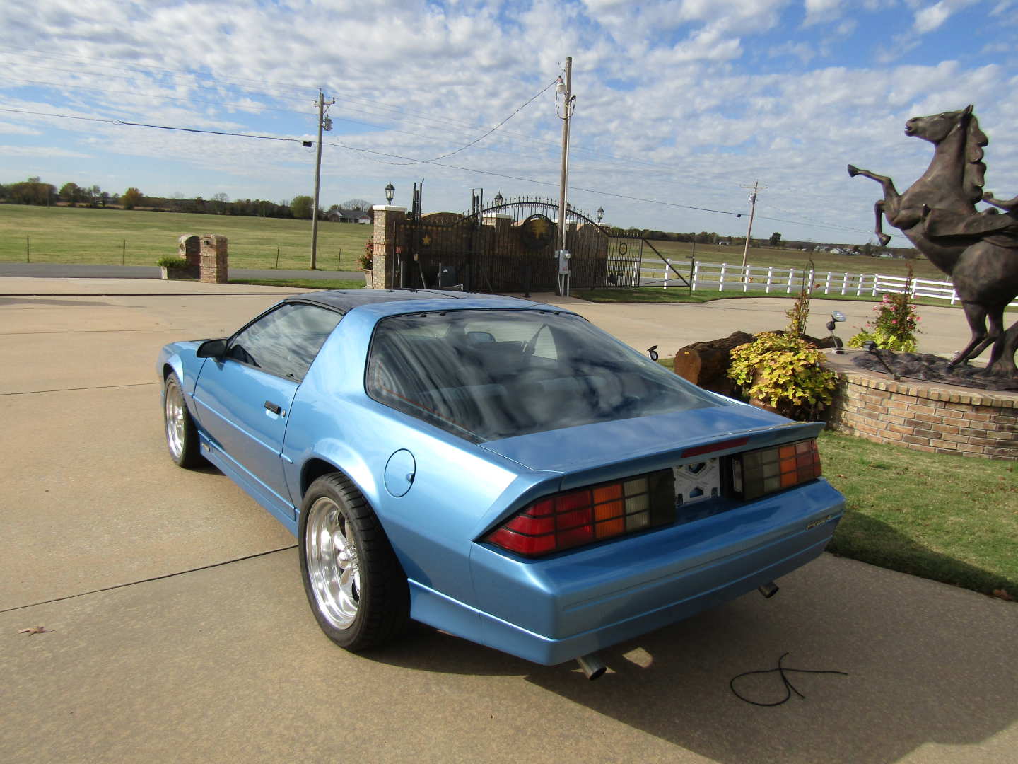 5th Image of a 1989 CHEVROLET CAMARO RS